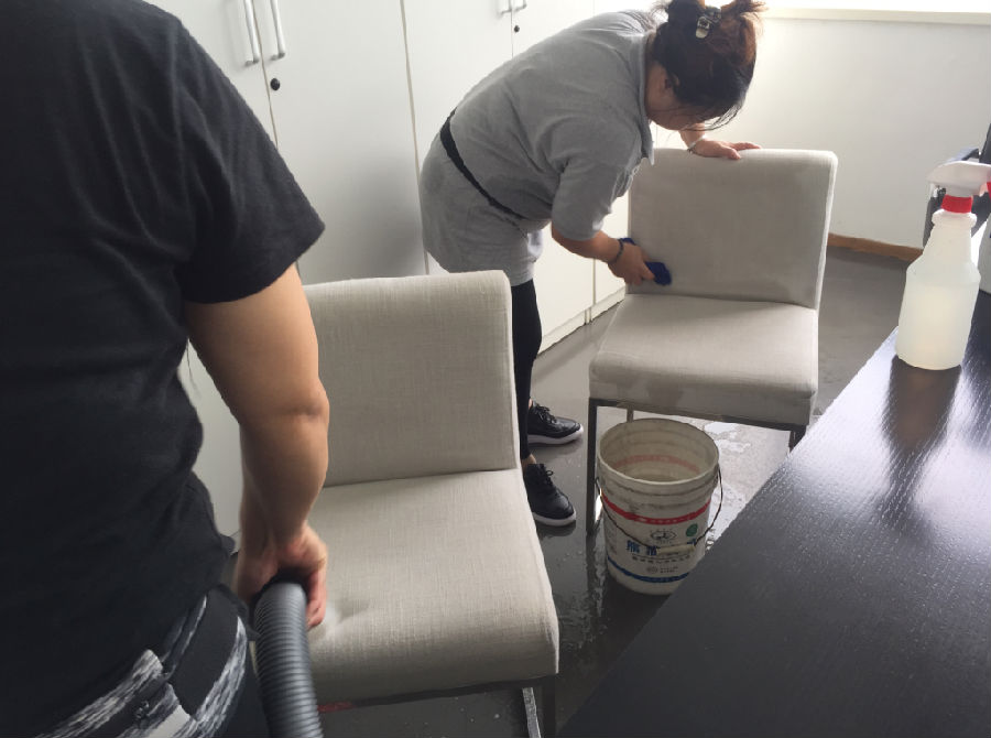 黄龙县沙发清洗案例